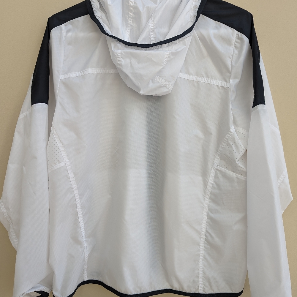 NWT Reebok Lightweight Jacket - Picture 2 of 9